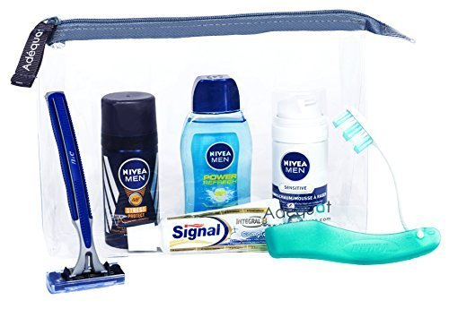 Un dernier exemple de trousse de toilette précomposée, cette fois-ci pour homme : il n'y a plus qu'à la glisser dans votre sac de voyage !